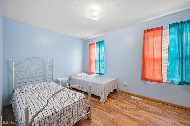 3244 Nelson Avenue, Youngstown, OH 44505