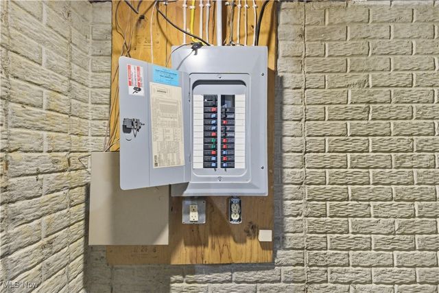 3244 Nelson Avenue, Youngstown, OH 44505