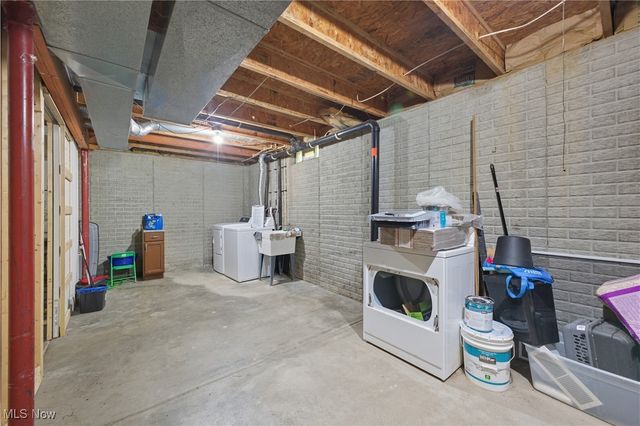 3244 Nelson Avenue, Youngstown, OH 44505