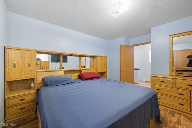 3244 Nelson Avenue, Youngstown, OH 44505