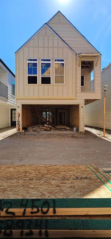 3105 Jensen Dr B, Houston, TX 77026