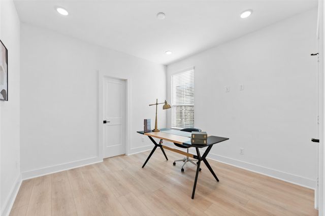 3105 Jensen Dr B, Houston, TX 77026