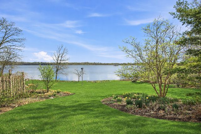 720 South Street, Barrington, IL 60010
