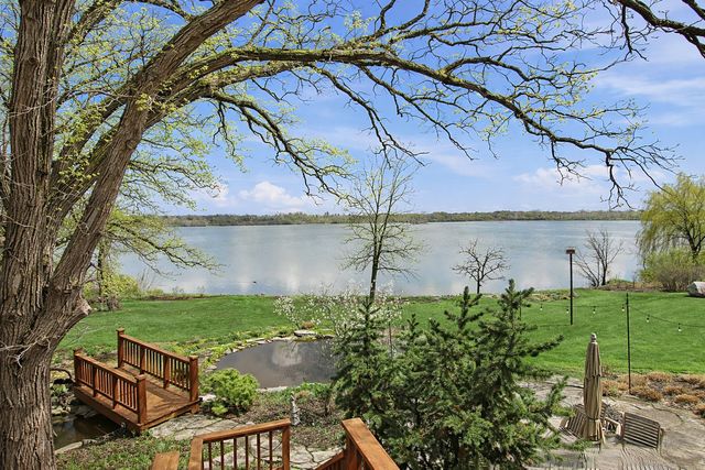 720 South Street, Barrington, IL 60010