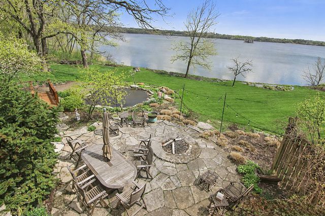 720 South Street, Barrington, IL 60010