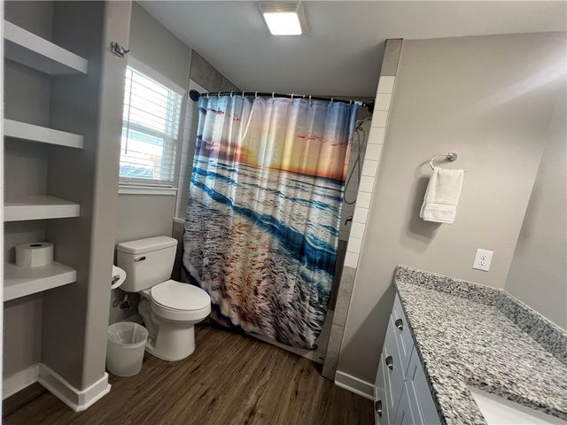 2076 S Saunders St, Aransas Pass, TX 78336