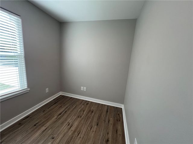 2076 S Saunders St, Aransas Pass, TX 78336