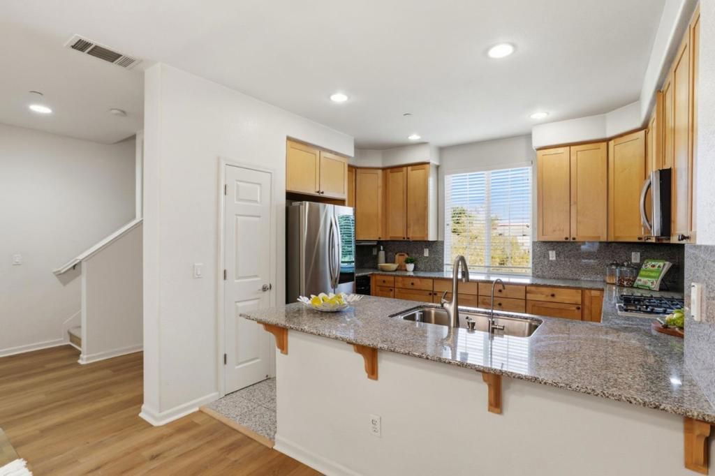 Image 11 of property listing at 1637 Mabury Road, San Jose, CA 95133