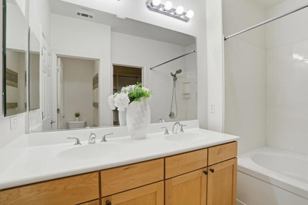 Image 26 of property listing at 1637 Mabury Road, San Jose, CA 95133