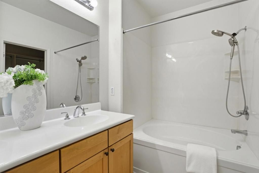 Image 27 of property listing at 1637 Mabury Road, San Jose, CA 95133