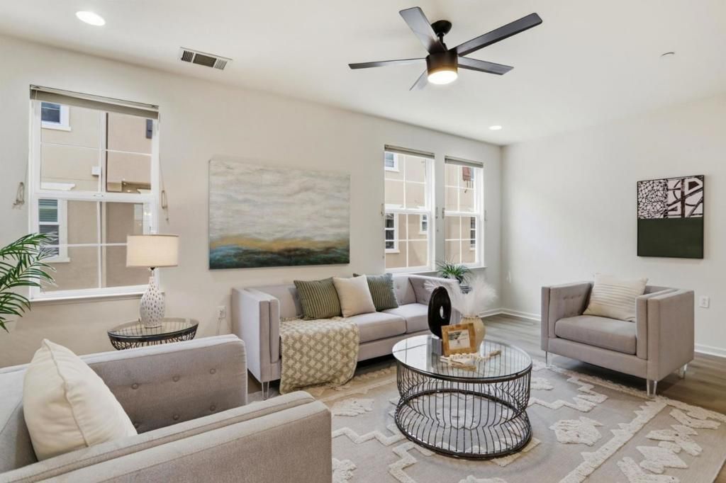 Image 8 of property listing at 1637 Mabury Road, San Jose, CA 95133