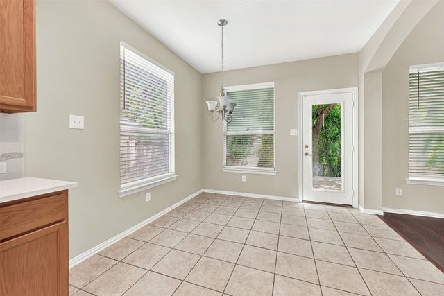 4450 Sharpsburg Drive, Grand Prairie, TX 75052