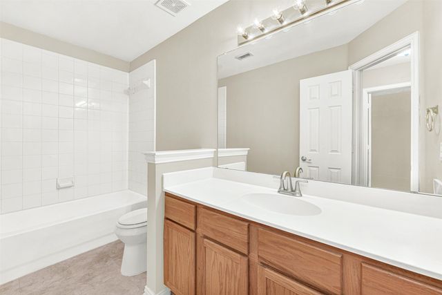 4450 Sharpsburg Drive, Grand Prairie, TX 75052