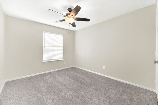 4450 Sharpsburg Drive, Grand Prairie, TX 75052