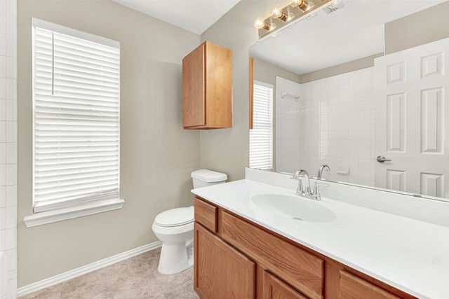 4450 Sharpsburg Drive, Grand Prairie, TX 75052