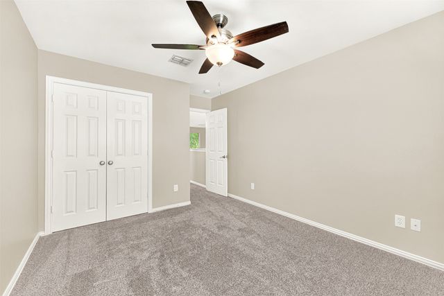 4450 Sharpsburg Drive, Grand Prairie, TX 75052