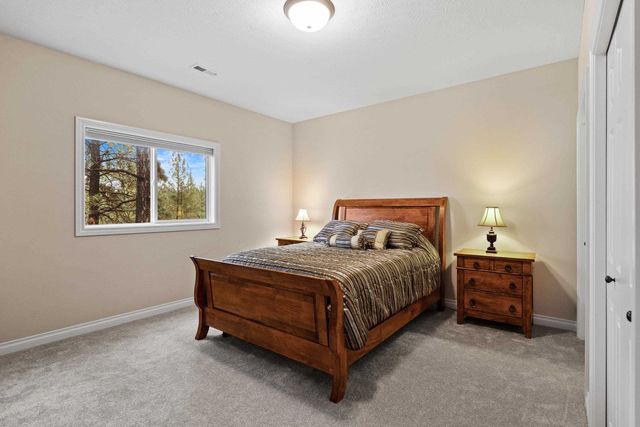 13821 E Bellessa Ln, Spokane Valley, WA 99206