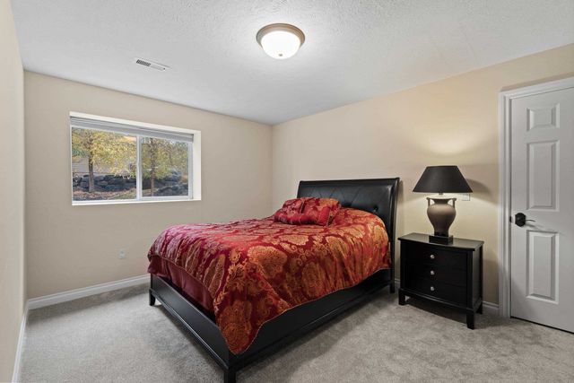 13821 E Bellessa Ln, Spokane Valley, WA 99206