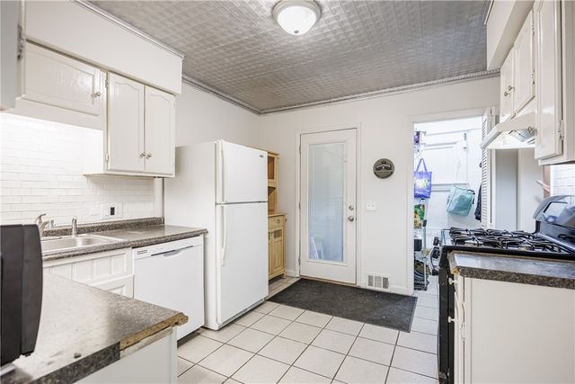 3862 Mount Read Boulevard, Greece, NY 14616