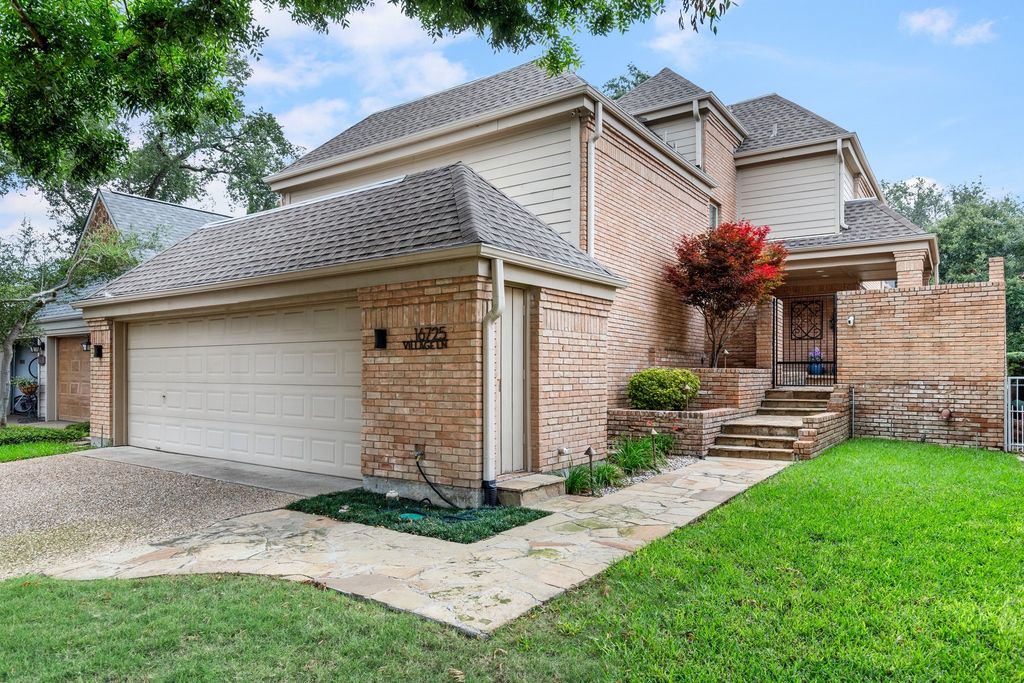 16725 Village Lane, Dallas, TX 75248