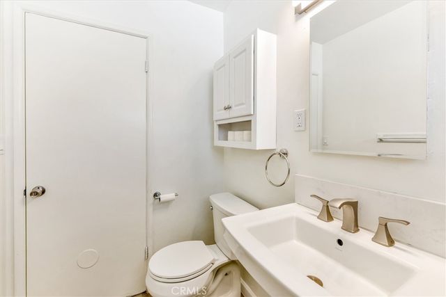 68 Lime Avenue 12, Long Beach, CA 90802
