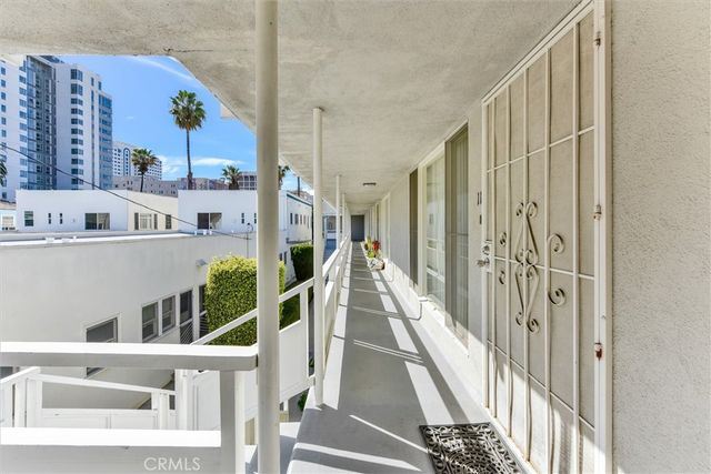 68 Lime Avenue 12, Long Beach, CA 90802