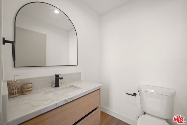13694 Erwin Street 2, Van Nuys (los Angeles), CA 91401