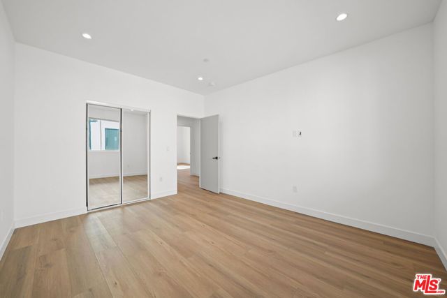 13694 Erwin Street 2, Van Nuys (los Angeles), CA 91401