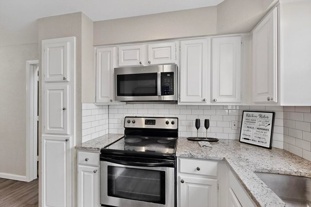 218 N Beacon Street 108, Dallas, TX 75214