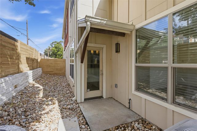 4124 Valley View RD 4A, Austin, TX 78704