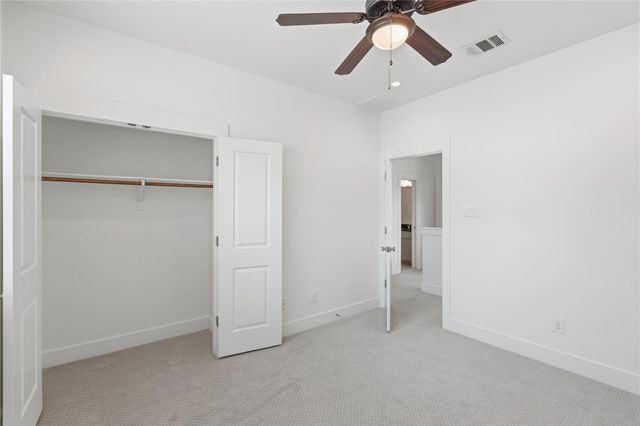 4124 Valley View RD 4A, Austin, TX 78704