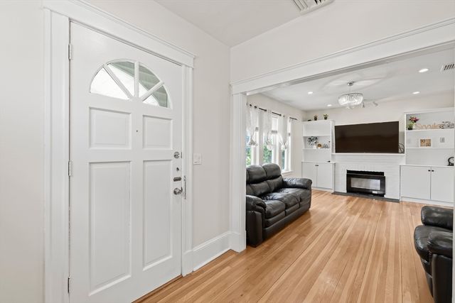 334 Sea, Quincy, MA 02169