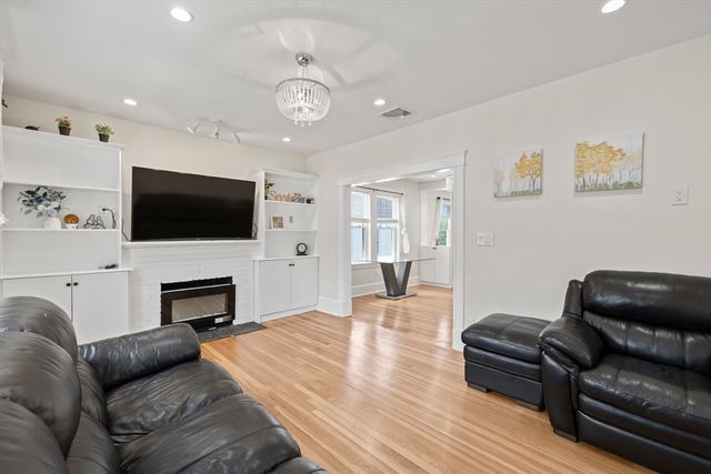 334 Sea, Quincy, MA 02169