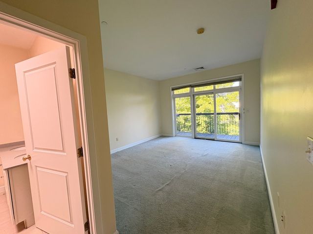 185 High St 303, Brookline, MA 02445