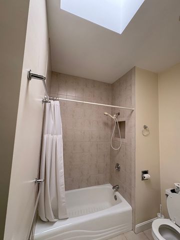 185 High St 303, Brookline, MA 02445