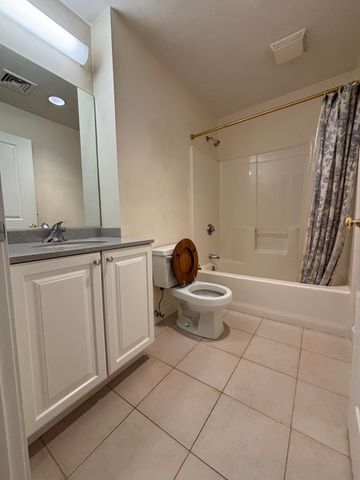 185 High St 303, Brookline, MA 02445