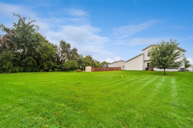 4515 E 48th Street, Des Moines, IA 50317