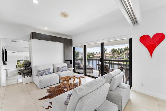 1102 Highland Beach Drive 2w, Highland Beach, FL 33487