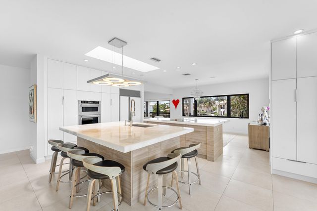 1102 Highland Beach Drive 2w, Highland Beach, FL 33487