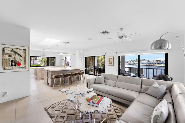 1102 Highland Beach Drive 2w, Highland Beach, FL 33487