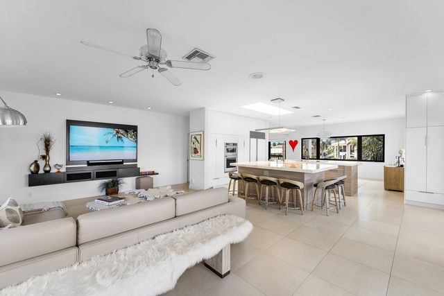 1102 Highland Beach Drive 2w, Highland Beach, FL 33487