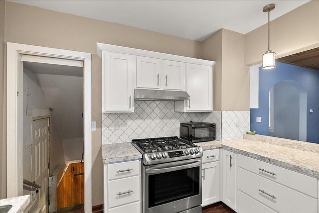 1037 Washington Avenue, Grand Haven, MI 49417