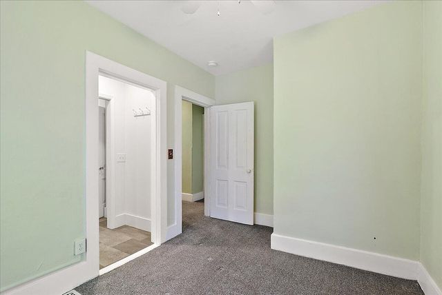 1037 Washington Avenue, Grand Haven, MI 49417