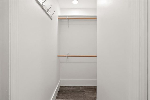 1037 Washington Avenue, Grand Haven, MI 49417