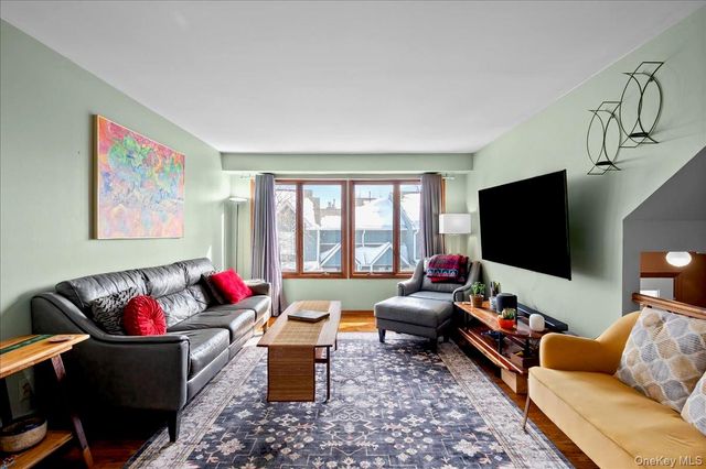 25 Village Gate Way 25, Nyack, NY 10960