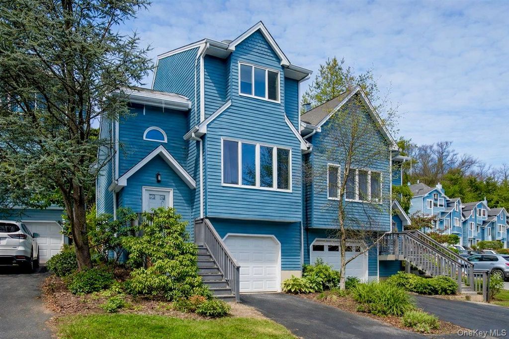 25 Village Gate Way 25, Nyack, NY 10960