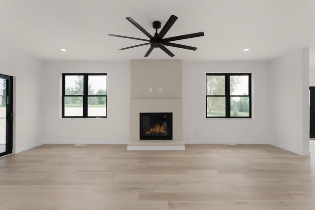 7184 Pfeil Bend, Sun Prairie, WI 53590