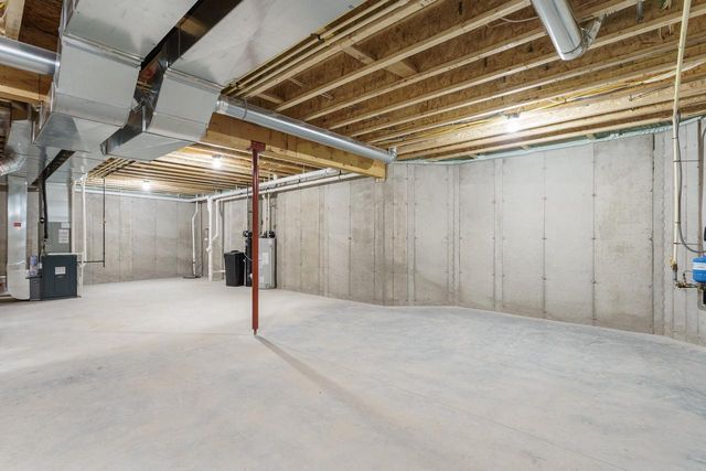 7184 Pfeil Bend, Sun Prairie, WI 53590