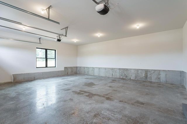 7184 Pfeil Bend, Sun Prairie, WI 53590