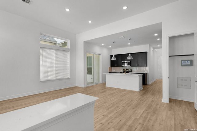 3523 N Loop 1604 E Unit 2002, San Antonio, TX 78247